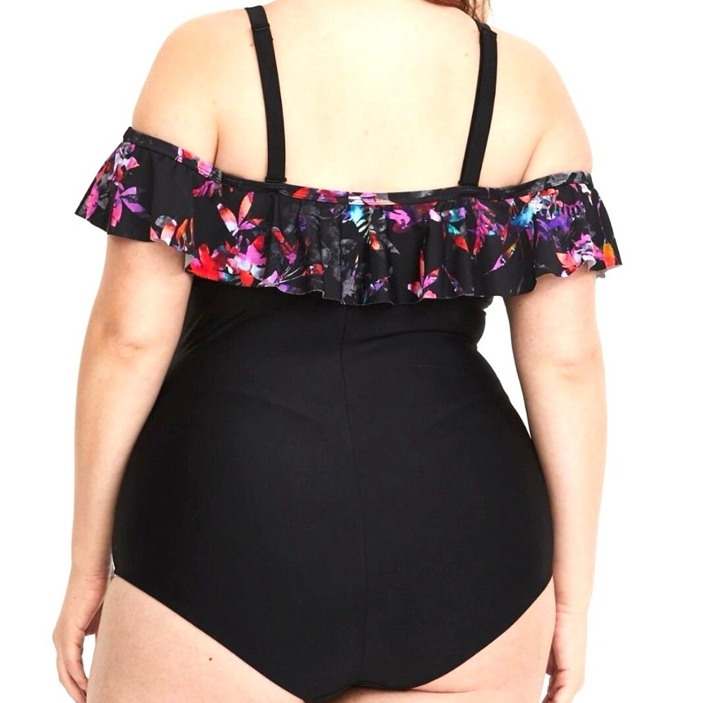 🌼TORRID Ruffle Trim Off-The-Shoulder Ruched Swimsuit🌼 - Picture 9 of 15